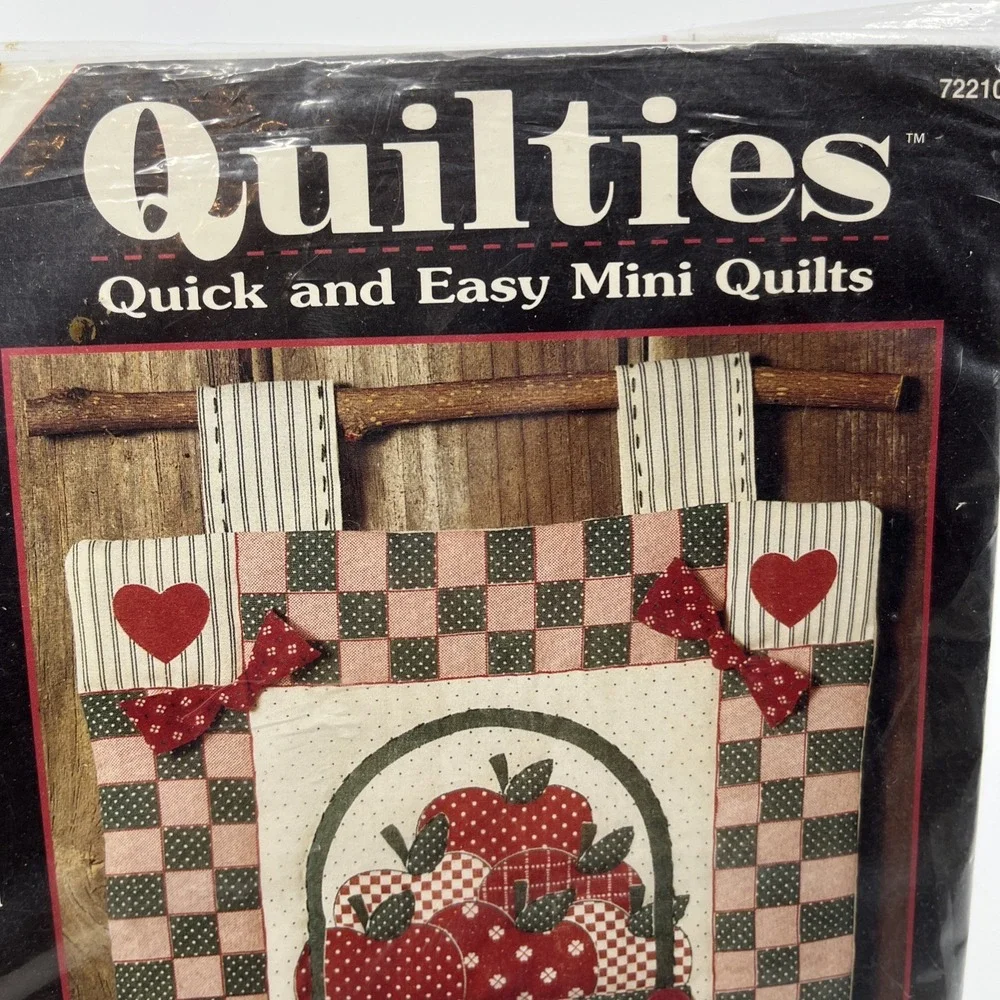 Apple A Day Quiltie By Michael Palan Mini Quilt Kit Opened Read Needle MIA